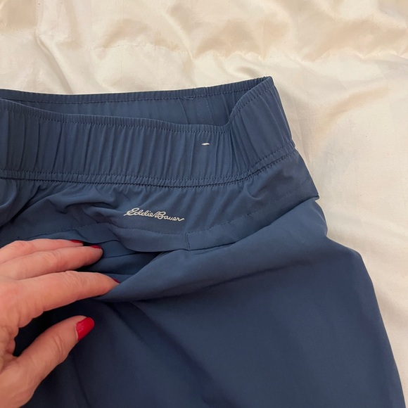 Eddie Bauer Travel pants, Fast DRY Elastic Waist with zippered pockets Sz XL - Picture 2 of 8